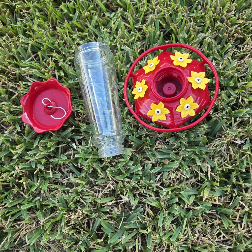 Easy Clean Hummingbird Feeder with ant guard